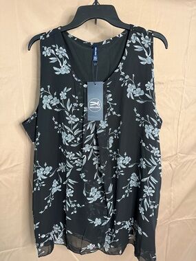 NWT Iwollence Black and Grey Florial Sleeveless Top 3X